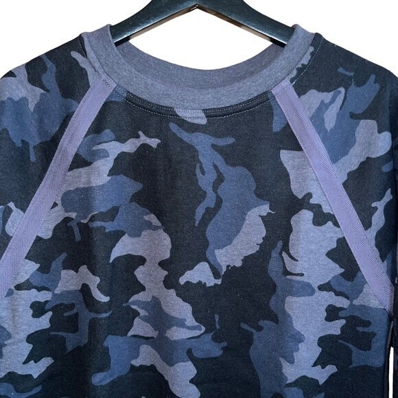 PrAna Cozy Up Sweatshirt Nautical Camo Size XS NWT - Picture 4 of 11